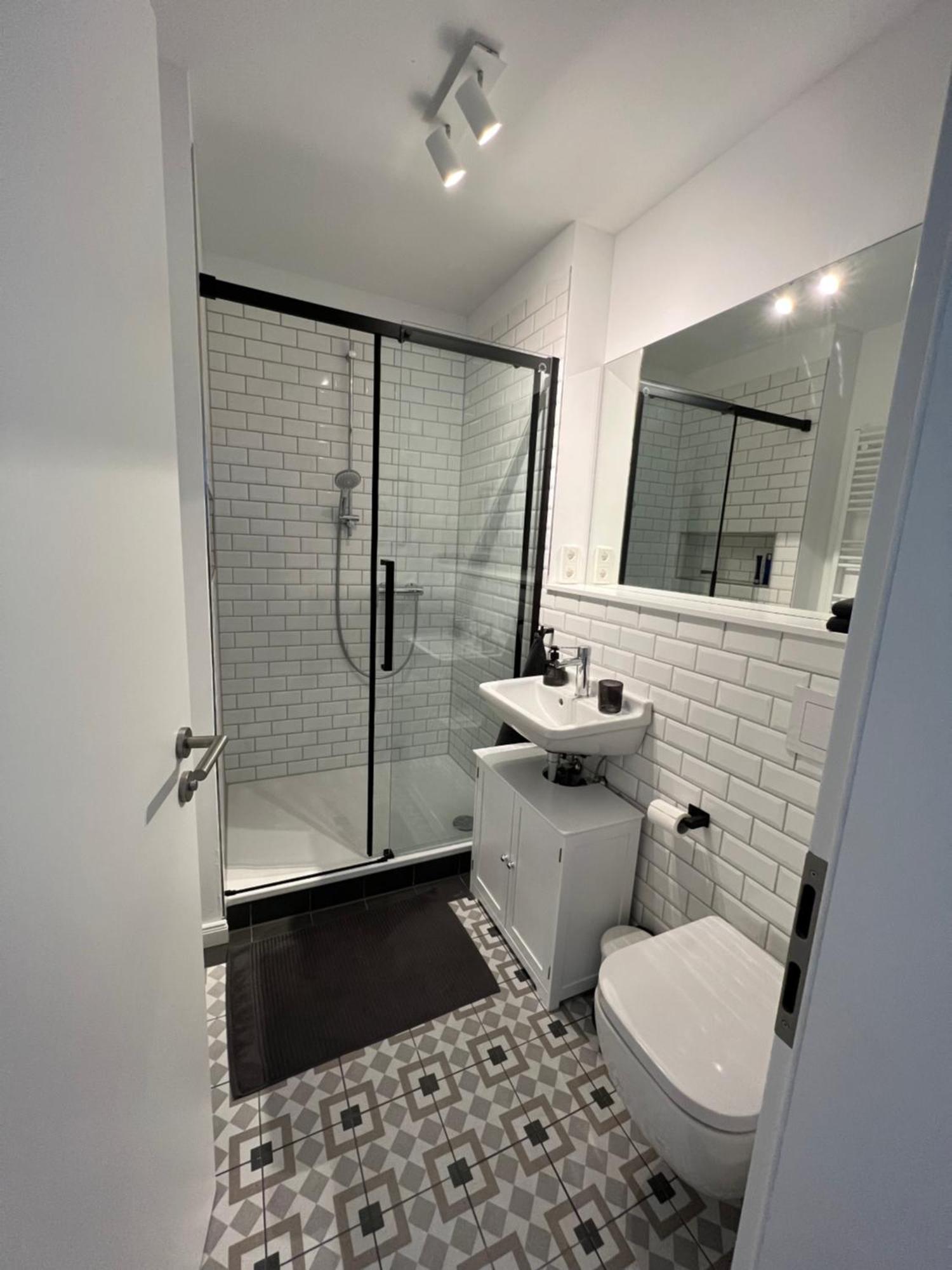 Zentrale, Schoene Design-Wohnung Im Coolen Viertel Bremen Ngoại thất bức ảnh